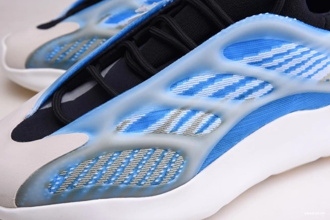 GLOW THE ADIDAS YEEZY DARK 700 G54850 V3 IN 1115